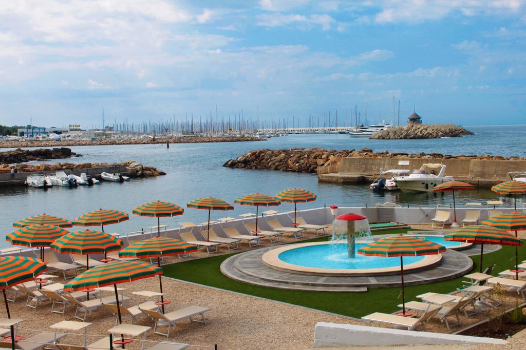 Sunbay Park Hotel Civitavecchia Luaran gambar